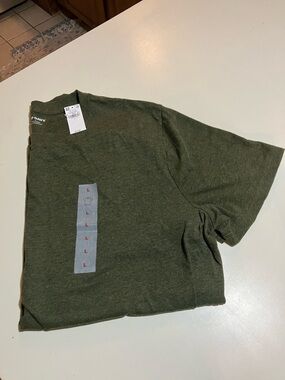 Old Navy Men's Olive Green Short Sleeve Crew Tee